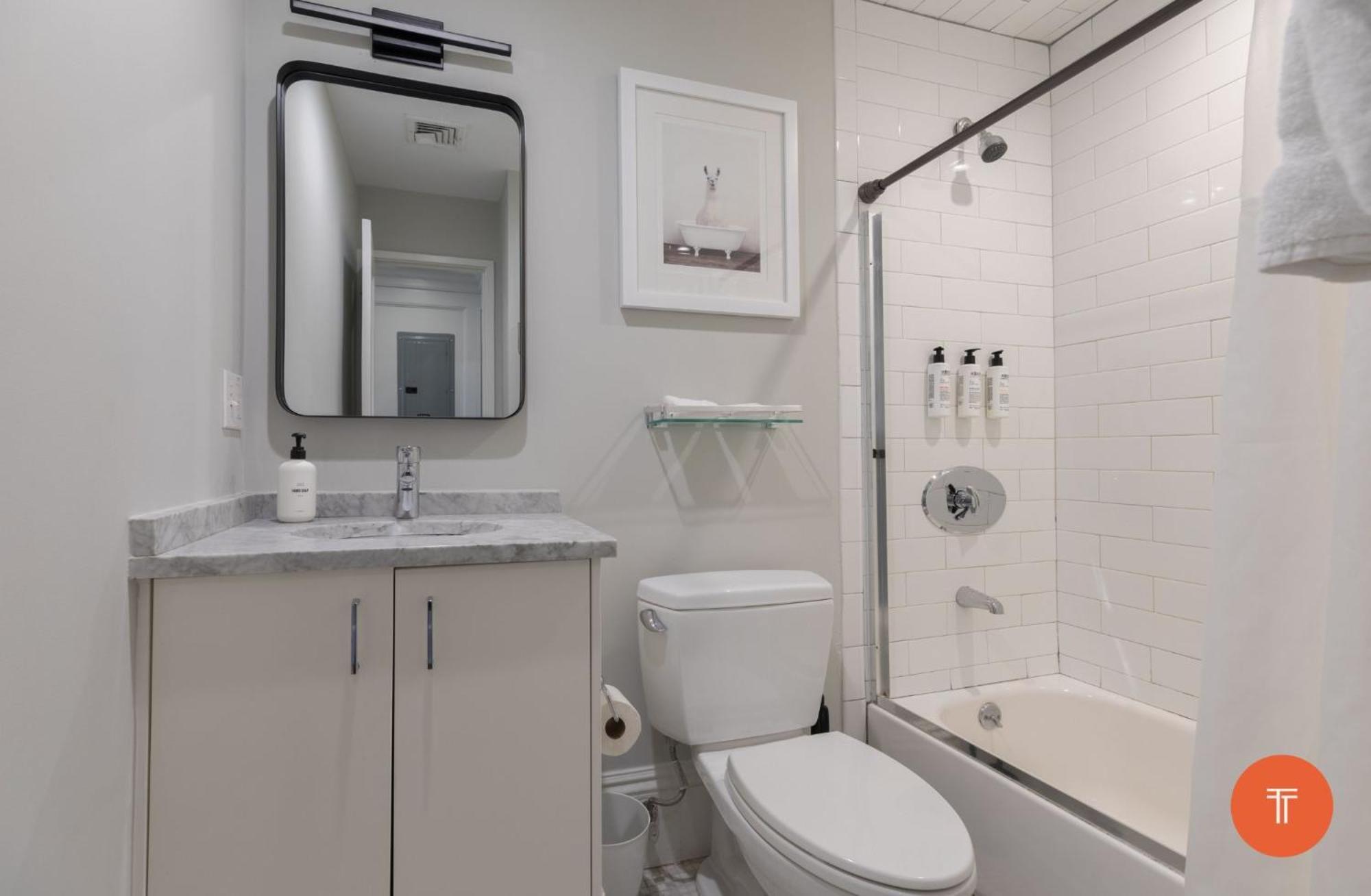 Apartahotel 304 Newbury Street By Thatch